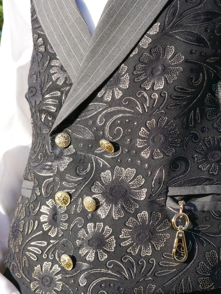Creative Waistcoat P1320933
